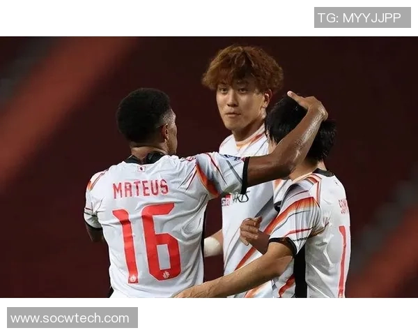 札幌冈萨多迎战广岛三箭争夺联赛积分全力以赴展现球队实力 札幌冈萨多迎战广岛三箭争夺联赛积分全力以赴展现球队实力